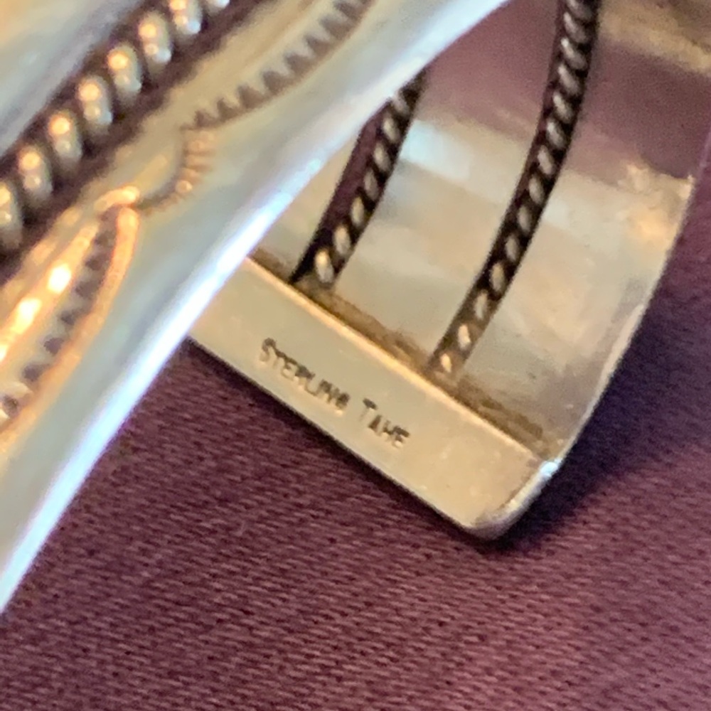 Another Beauty, Sterling Silver Cuff - Picture 3 of 3